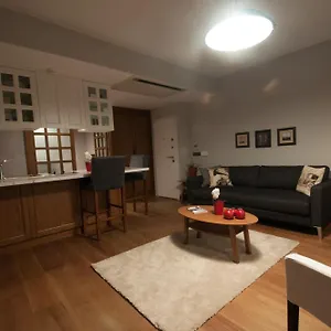 La Casa Pera Apartahotel